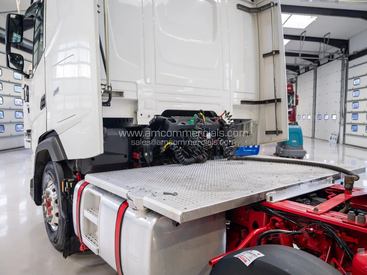 2023 (72) DAF XG 480, 6X2 Small Midlift - Image 4