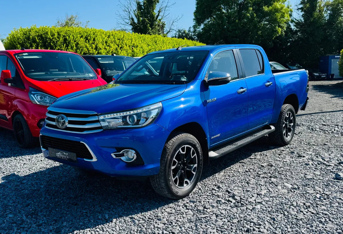Toyota Hilux 2018 2.4 D-4D INVINCIBLE X INVITE 148 - Image 3