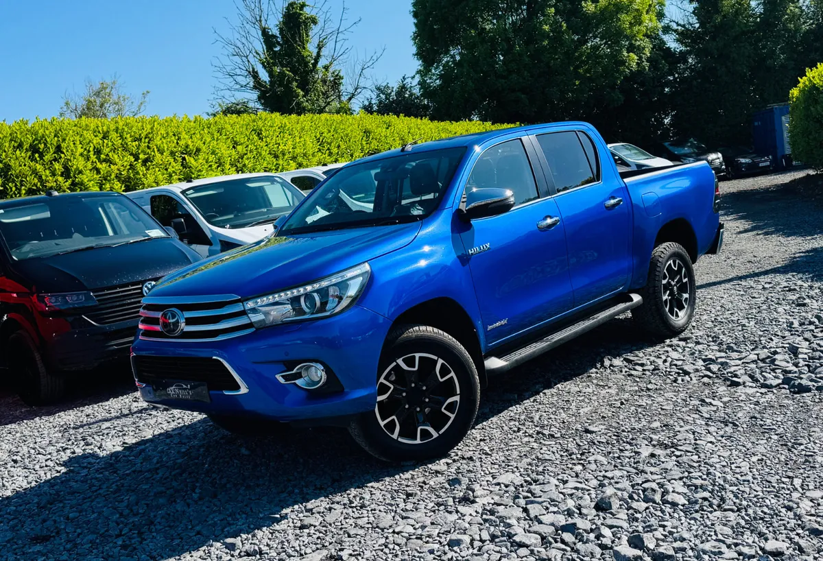 Toyota Hilux 2018 2.4 D-4D INVINCIBLE X INVITE 148 - Image 2