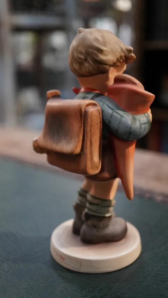 Goebel Hummel Figurine - Little Scholar - Image 4