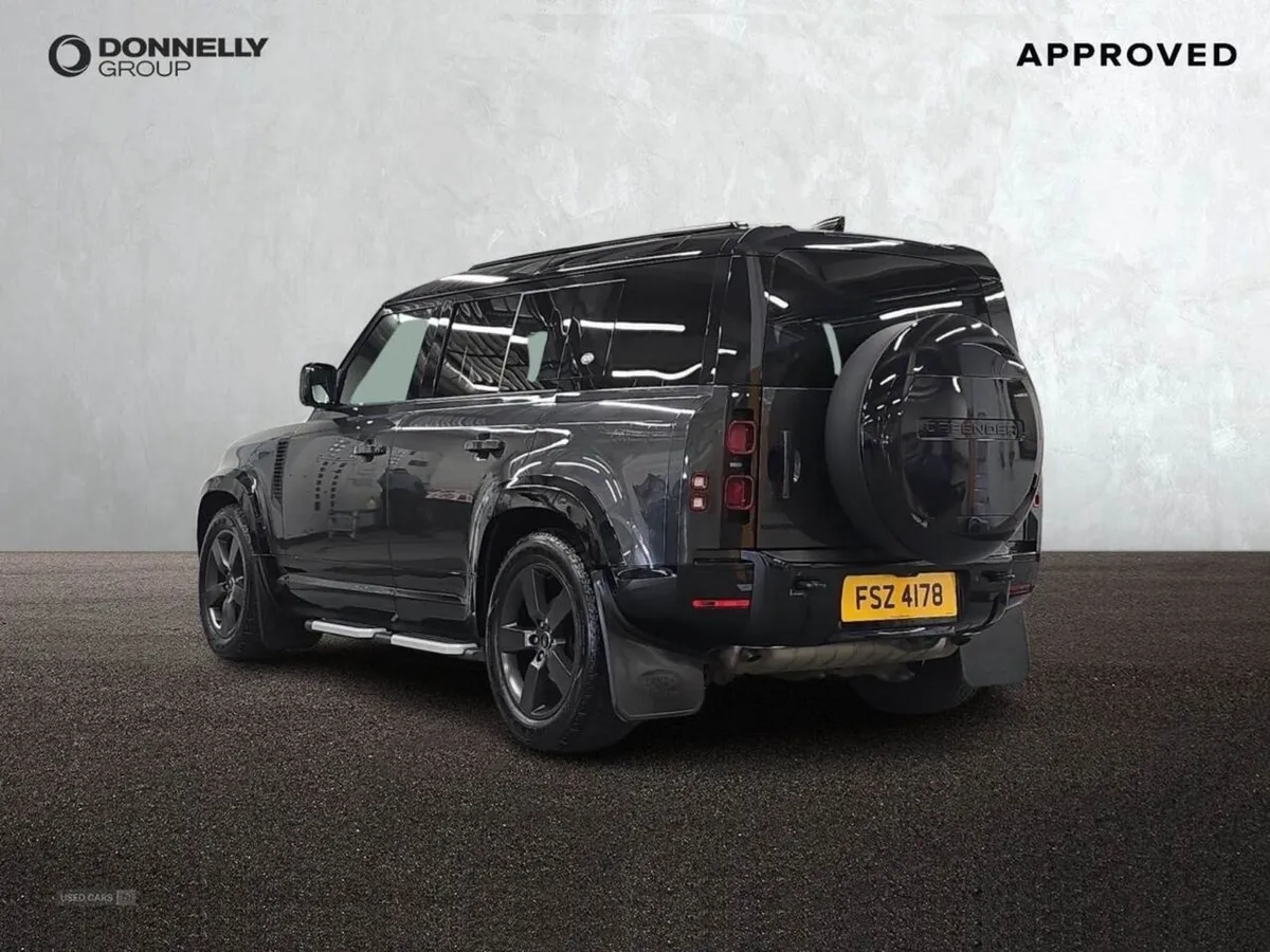 Land Rover Defender 2.0 P300 X-dynamic HSE 110 5d - Image 2