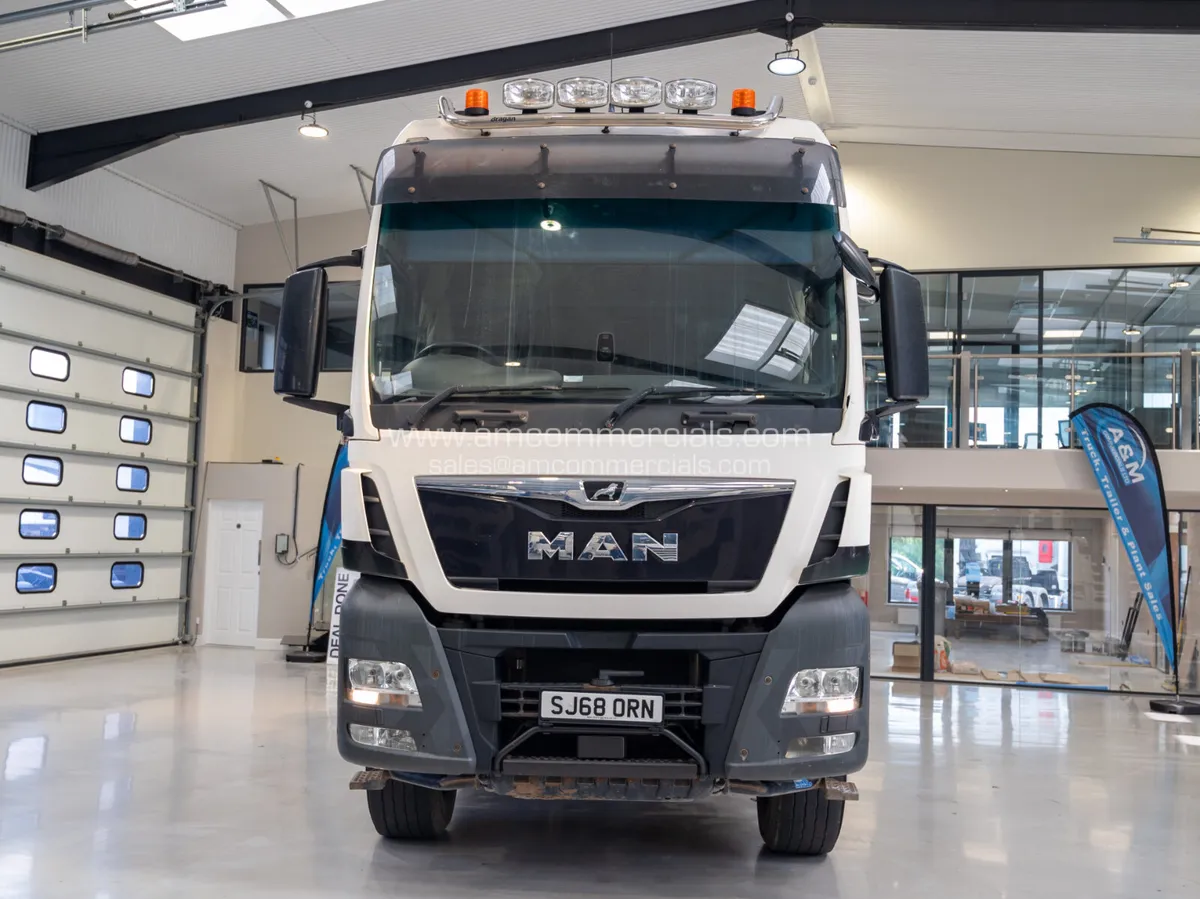 2018 MAN TGX 26.500, 6X4 Double Drive 80 Tonner - Image 3