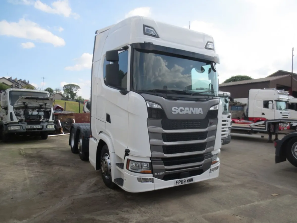 2020 Scania S450 Mid-Lift Tractor Unit - Image 3