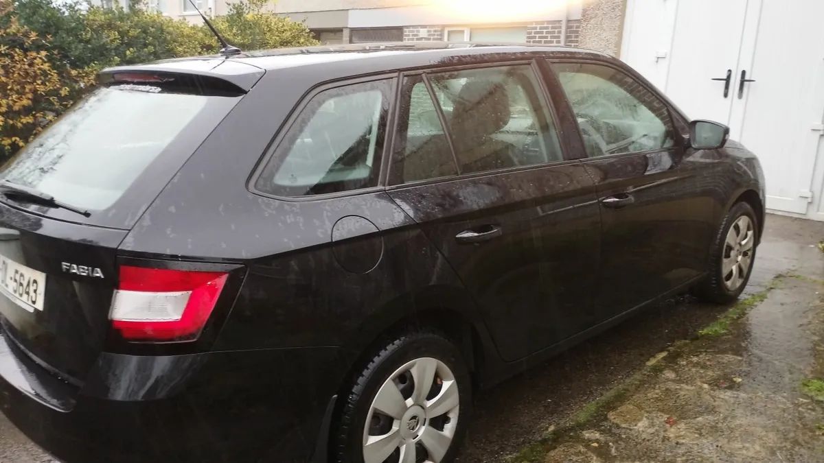 Skoda Fabia 2017 - Image 3
