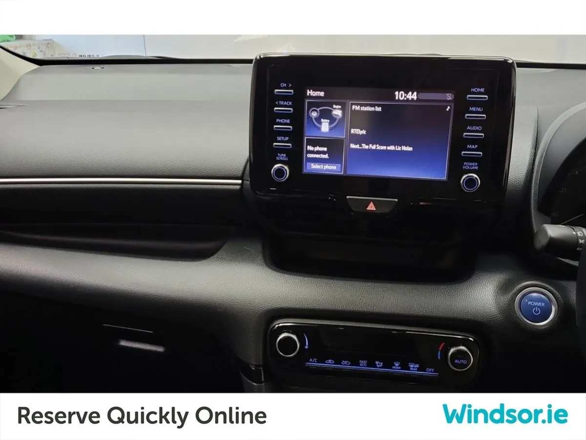 Toyota Yaris 1.5 Hybrid 5Dr Luna - Image 4