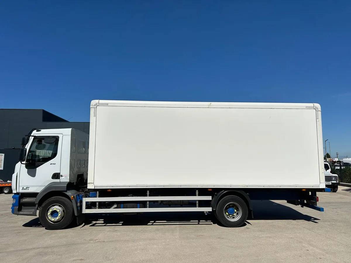 DECEMBER 2016 DAF LF 55 210 16 TONNE - Image 4