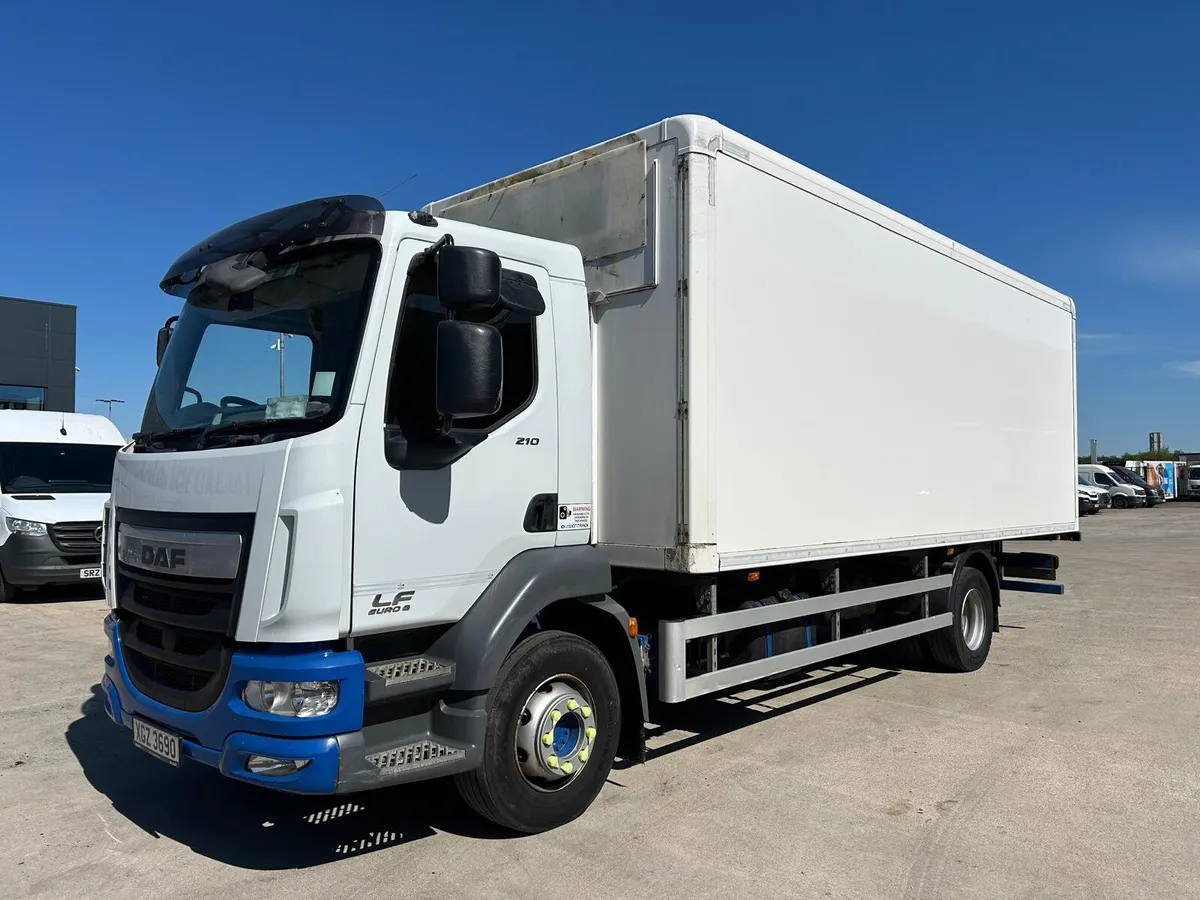 DECEMBER 2016 DAF LF 55 210 16 TONNE - Image 3