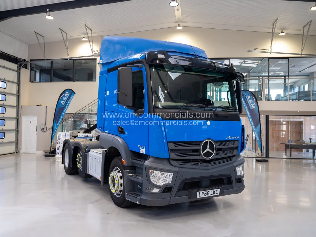 2019 (68) Mercedes-Benz Actros 2543 ClassicSpace - Image 1