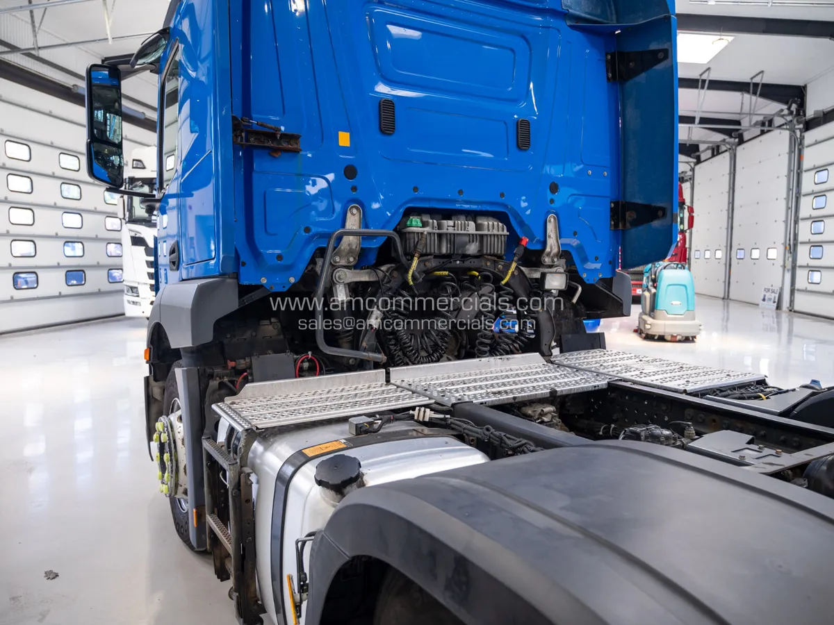 2019 (68) Mercedes-Benz Actros 2543 ClassicSpace - Image 4