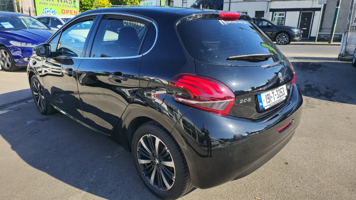 Peugeot 208 2019 AA APPROVED - Image 1
