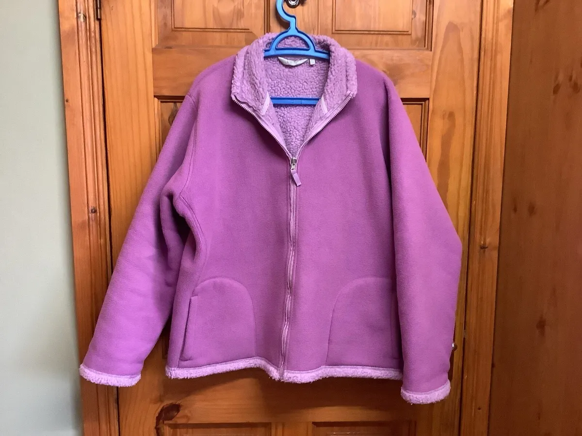 Fleece jacket size 22/24 - Image 1