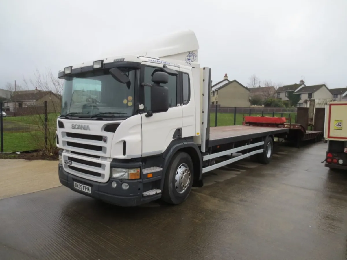 2009 Scania P230 4x2 rigid truck - Image 1