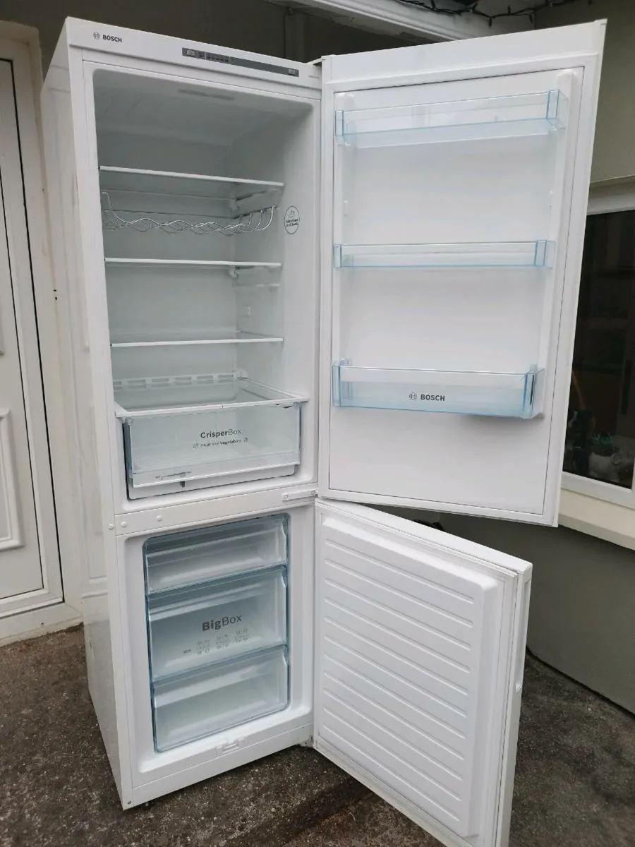 Bosch Freestanding Fridge Freezer - Image 4
