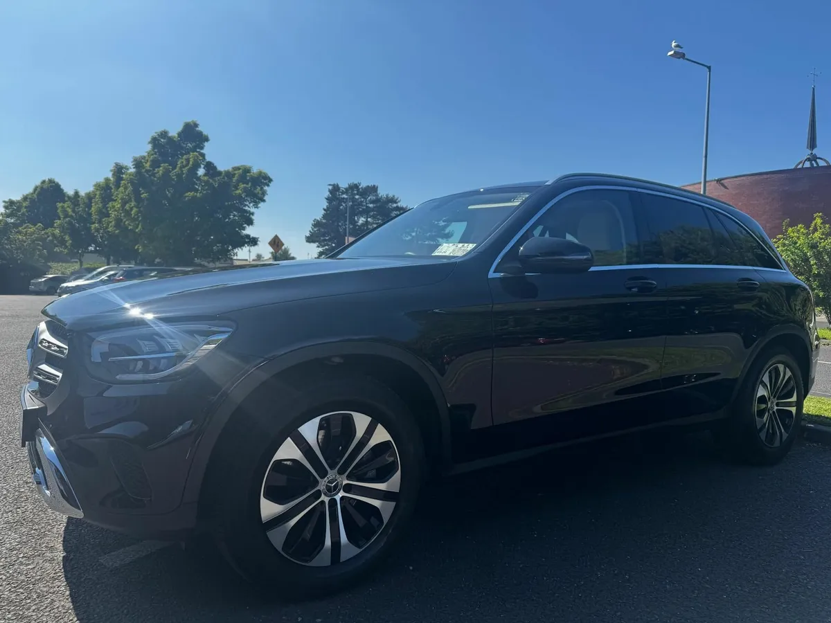 Mercedes-Benz GLC 2022 - Image 3