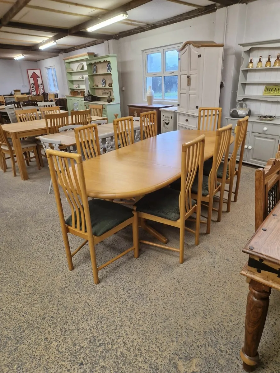 Danish kvist extendable 8f  maple table, 8 chairs - Image 1
