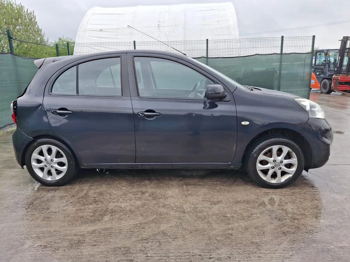 152 Nissan Micra  drive home - Image 3
