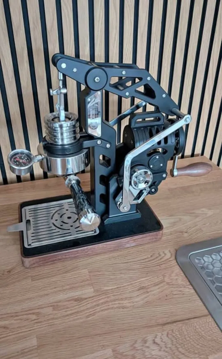 Muvna M8 Hand Crank Espresso Maker (RARE) - Image 4