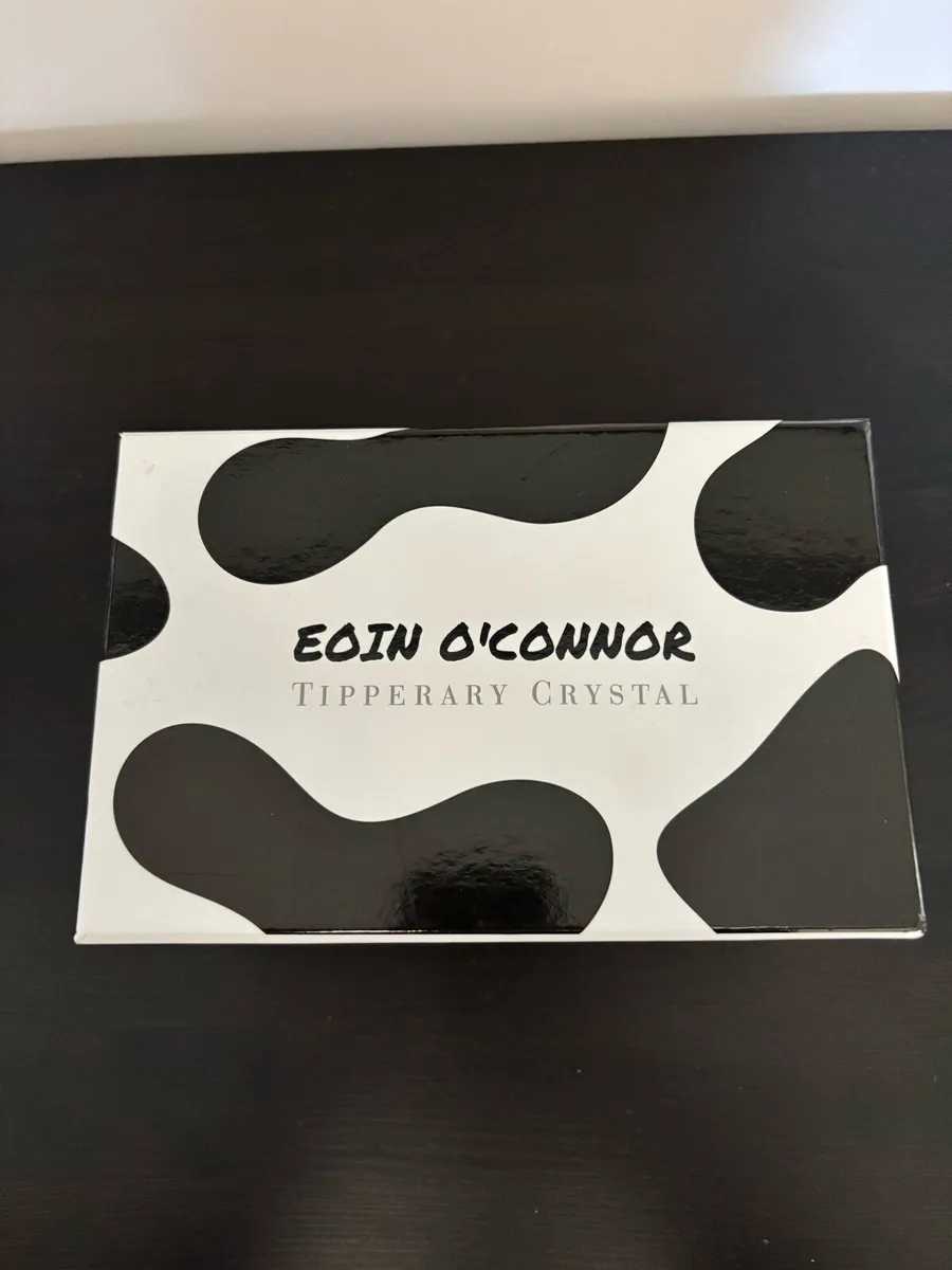 Eoin O’Connor Tipperary Crystal Butter Dish - Image 1