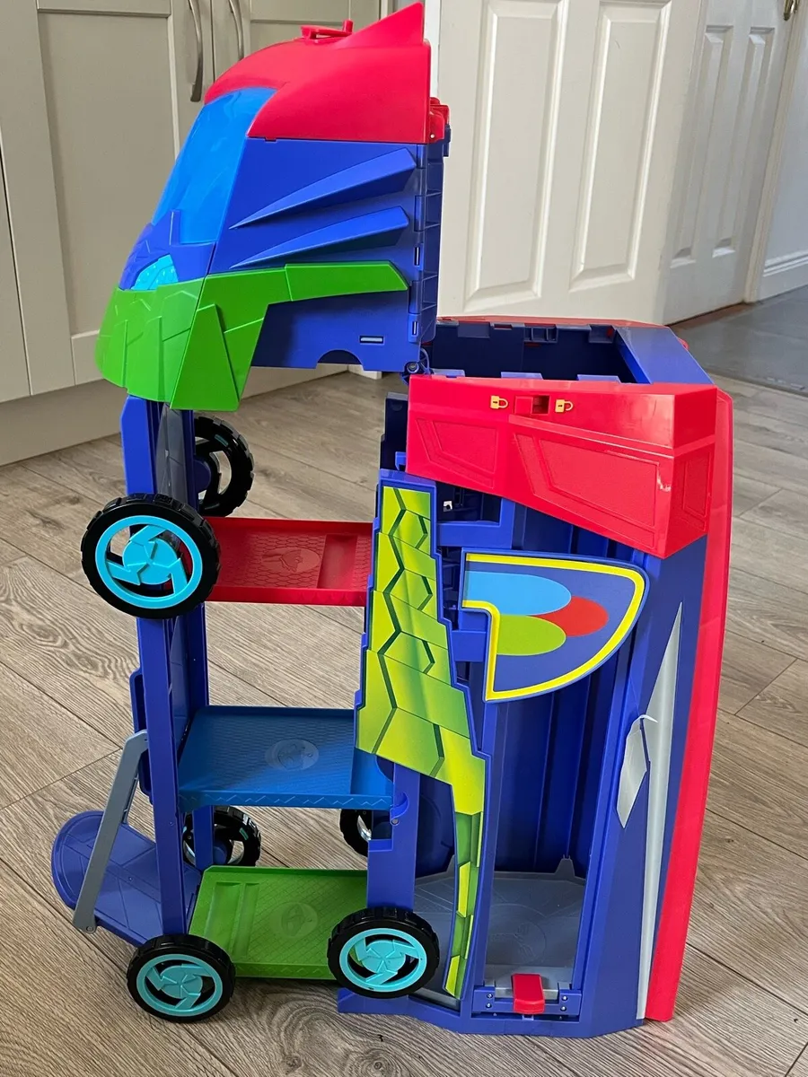 PJ Masks Playset 2-in-1 Transforming Mobile HQ - Image 2
