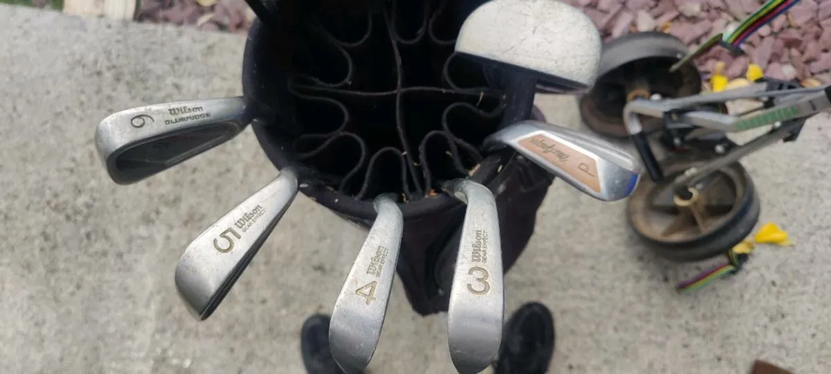 Golf clubs and bag - Image 4