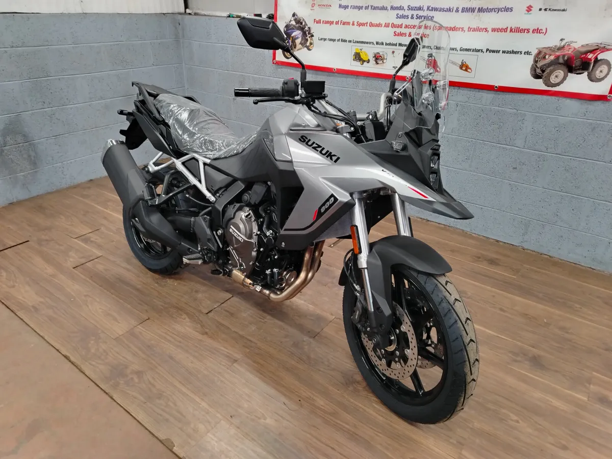 Suzuki DL800 V Strom - Image 2