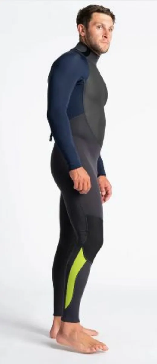 C-Skins Element 3:2 Men Wetsuit Steamer Back Zip - Image 1