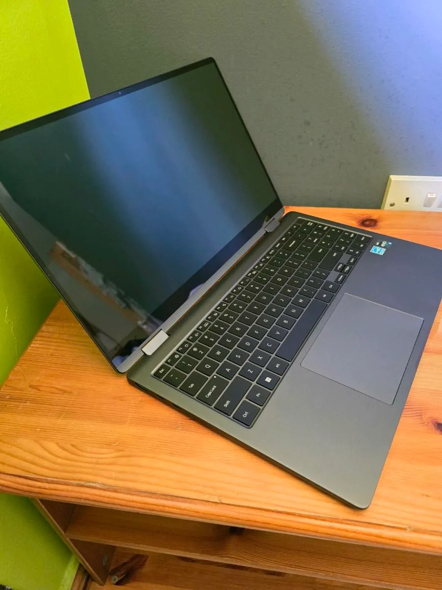 Samsung Galaxy Book3 360 - Image 1