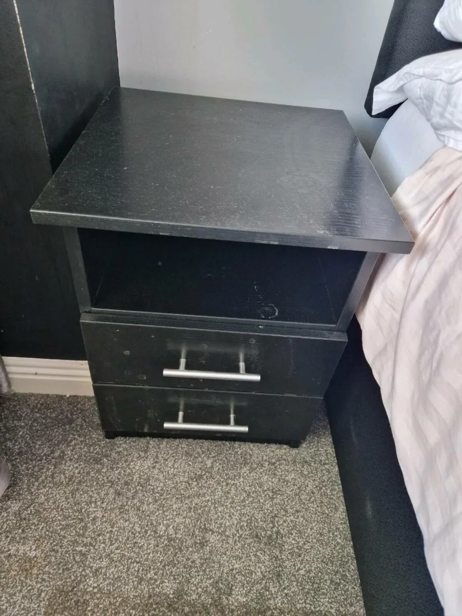 Bedside lockers - Image 2
