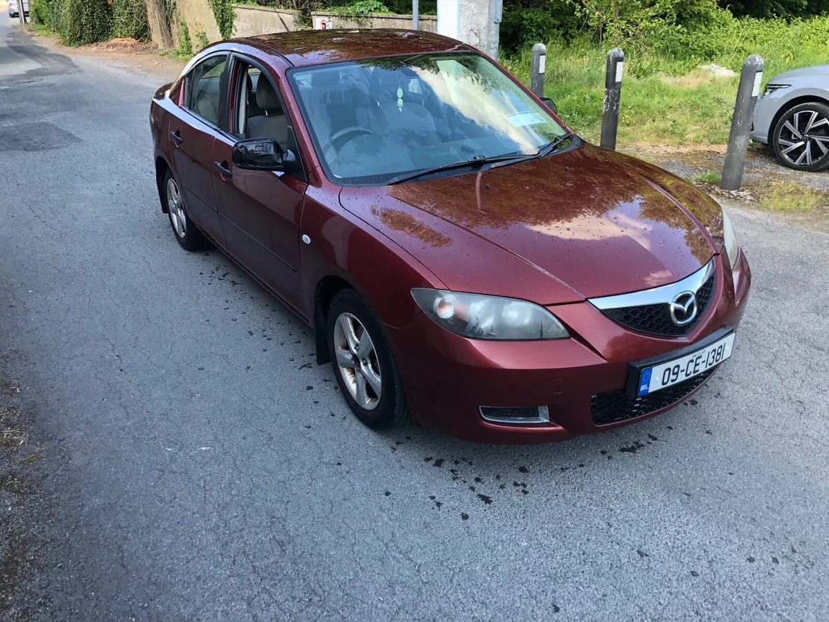 2009 Mazda 3 - Image 3