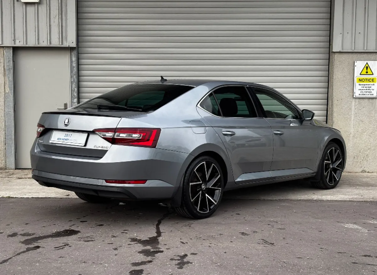 2017 Skoda Superb 2.0 TDI SE L Exec (190bhp) - Image 4