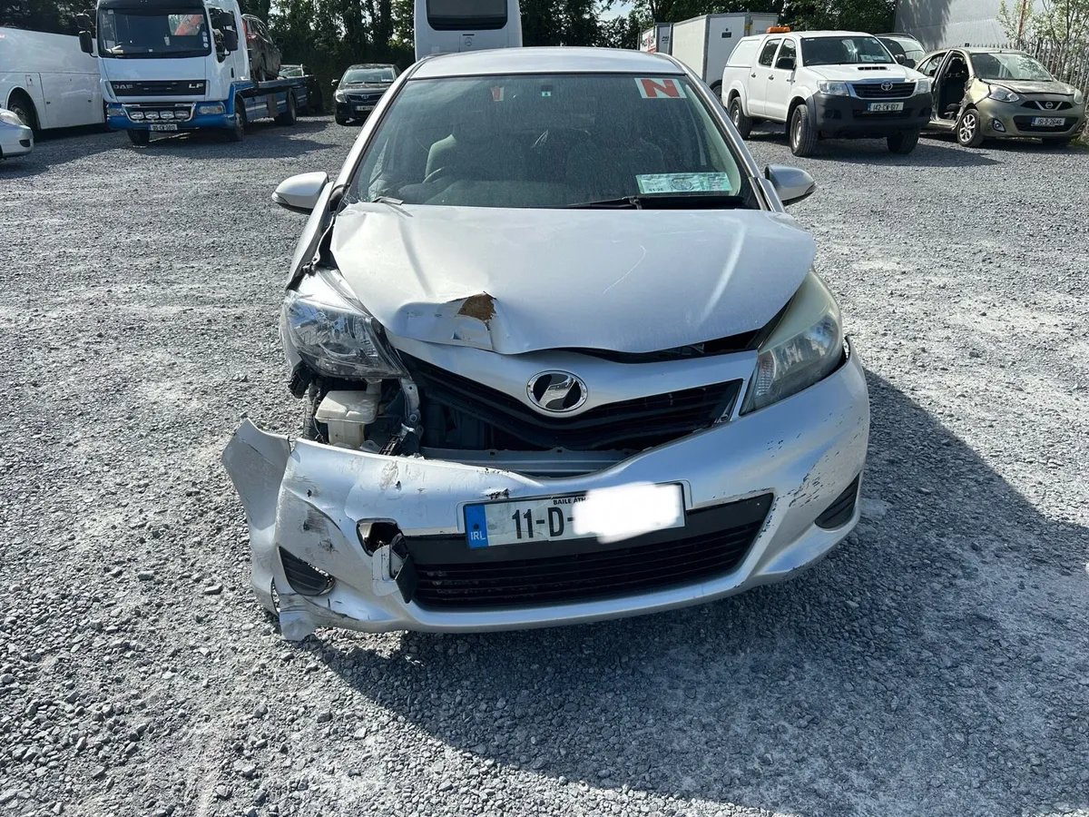 Toyota Vitz Auto for breaking - Image 1