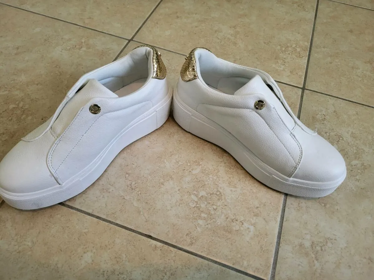 Lipsy Trainers - Image 1
