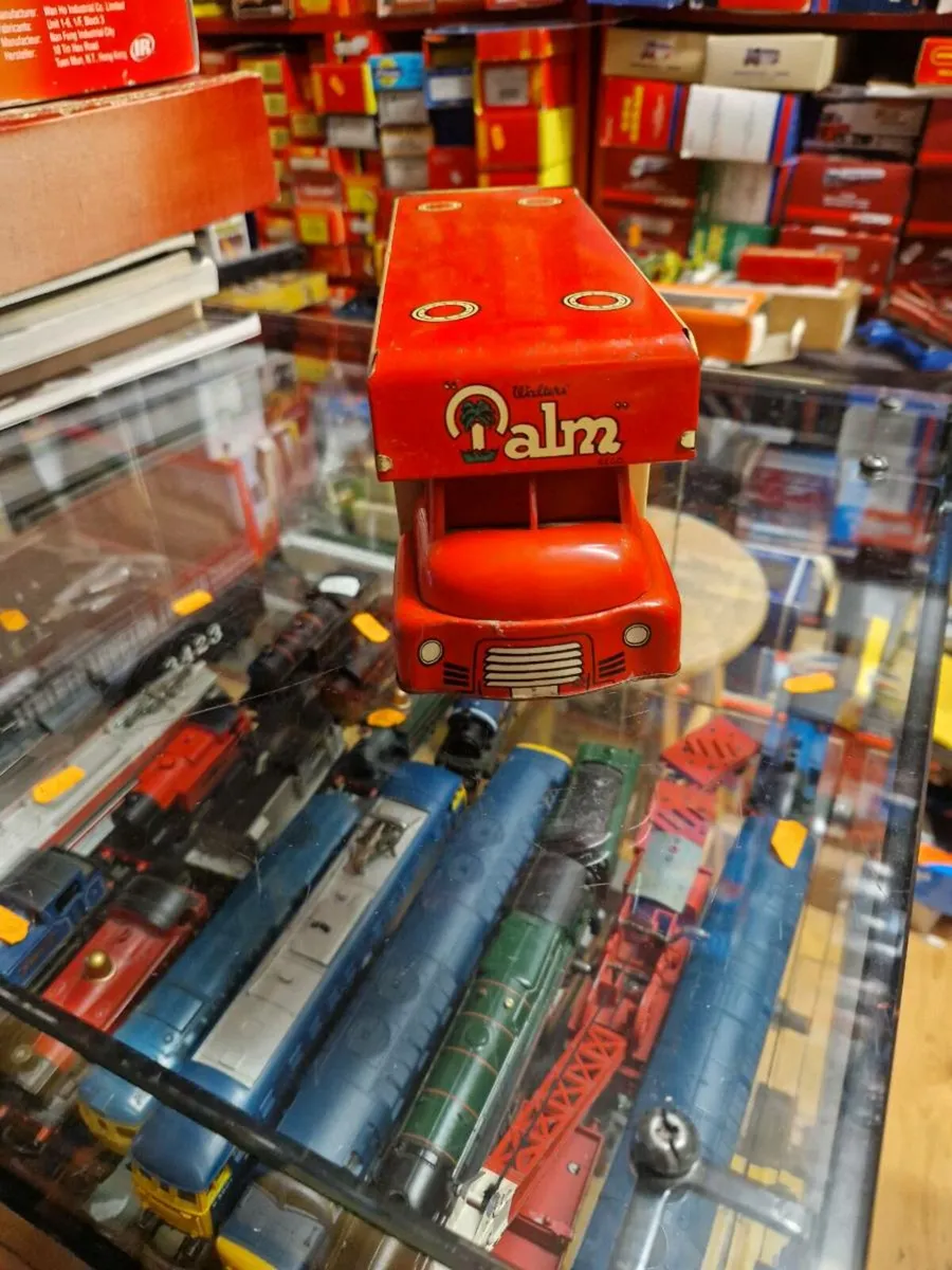 Vintage Triang Tinplate Truck - Image 2