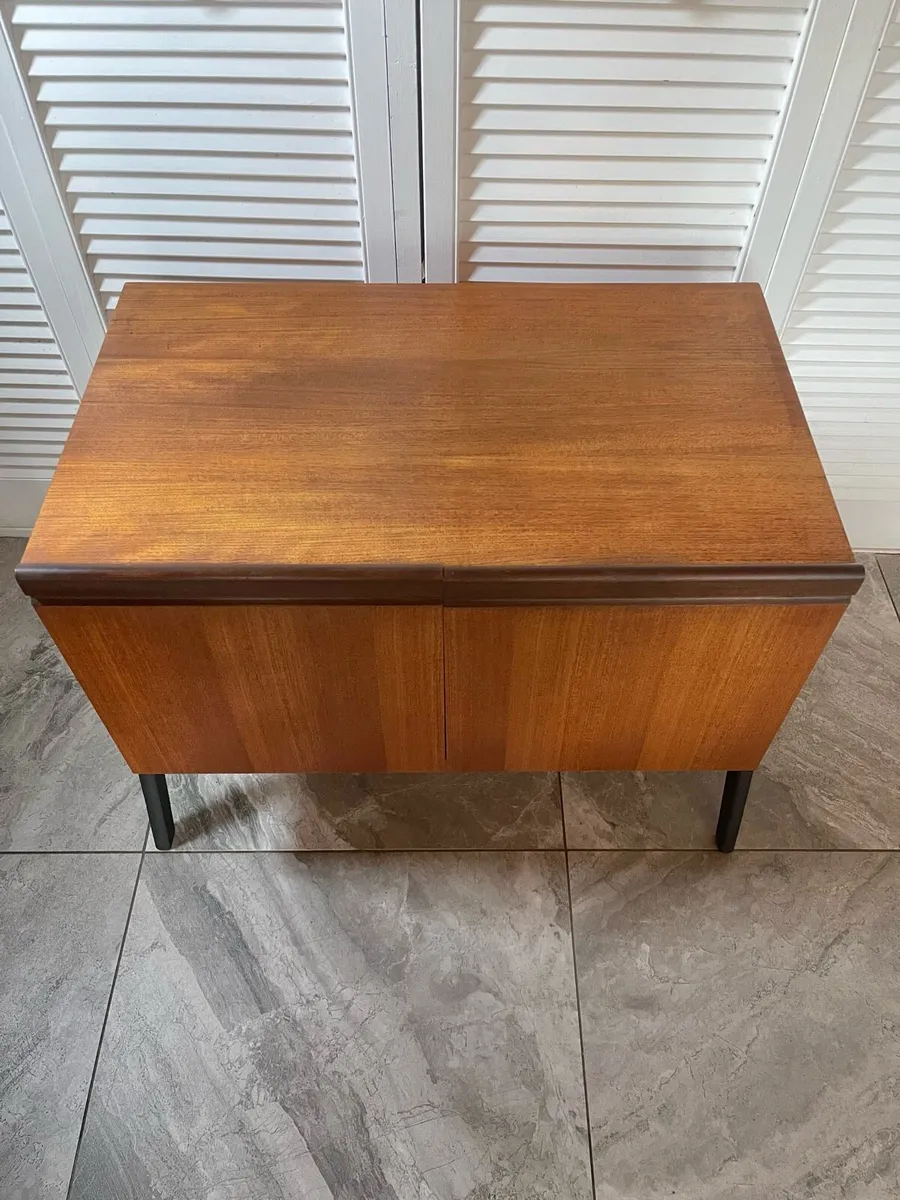 Mid century G plan media chest - Image 3