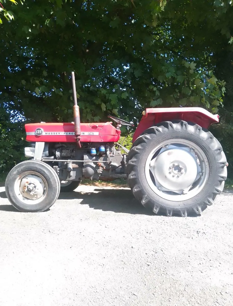 Massey Ferguson 135 1971 - Image 1