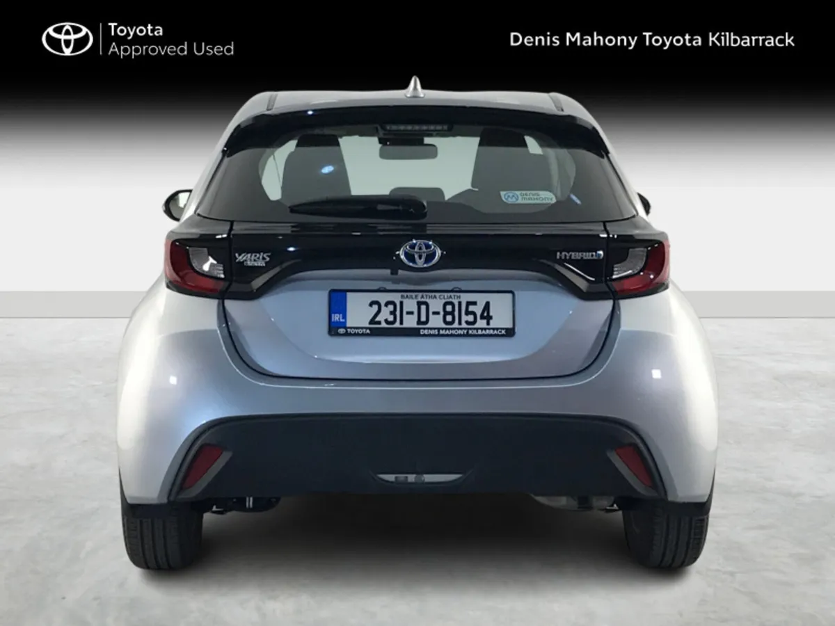 Toyota Yaris YARIS 1.5 HYBRID LUNA - Image 4