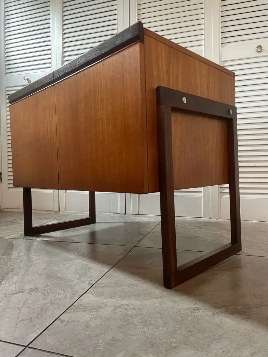 Mid century G plan media chest - Image 3