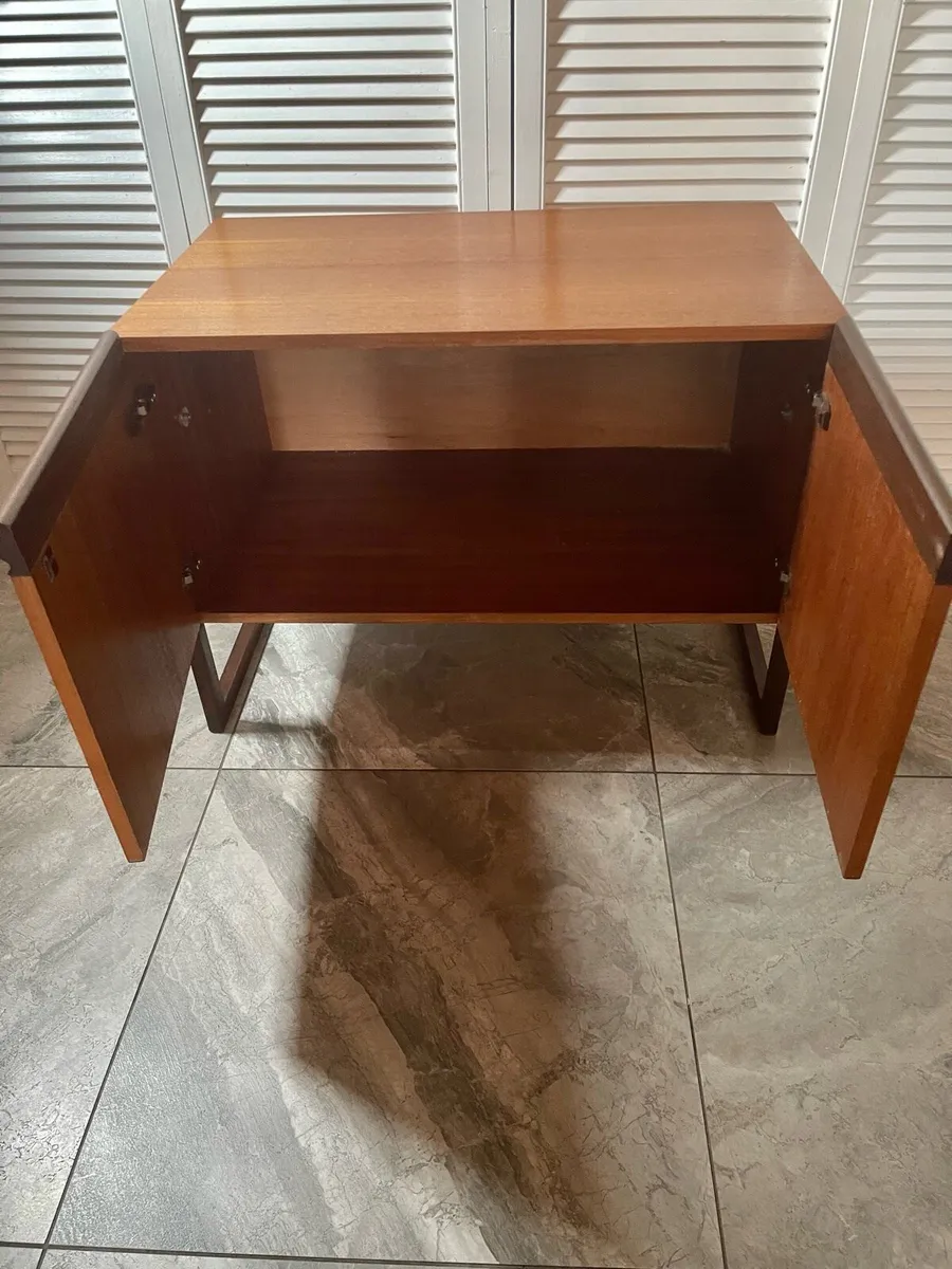 Mid century G plan media chest - Image 4