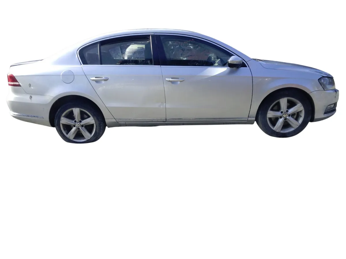 2012 VOLKSWAGEN PASSAT For Breaking/Dismantling - Image 4