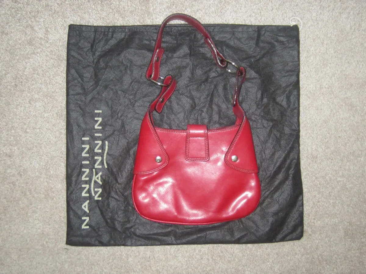 Nannini Red Leather Hand Bag - Image 2
