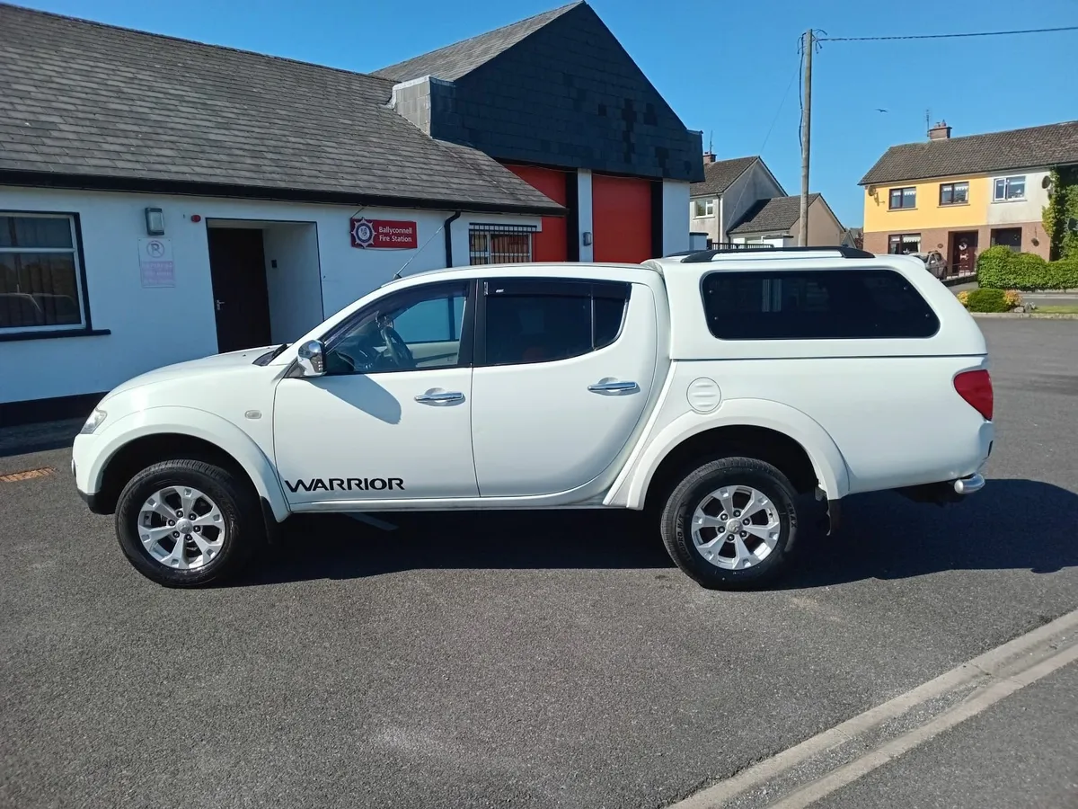 Mitsubishi L200 2012 - Image 2