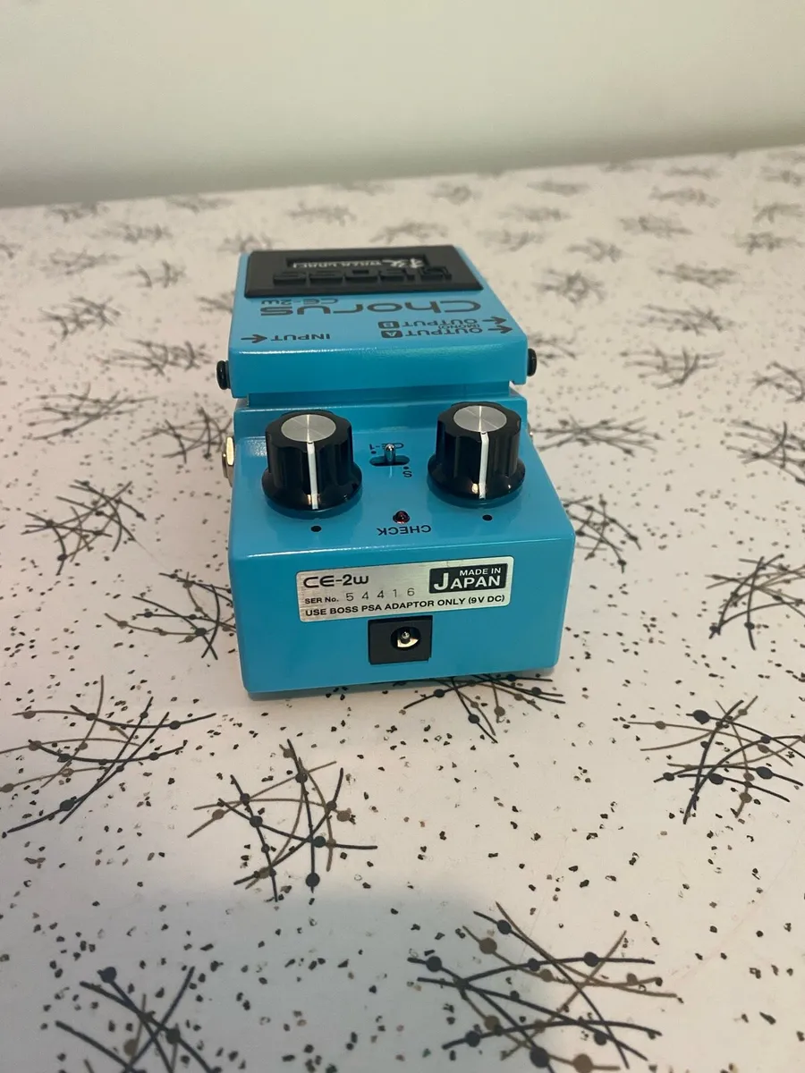 Boss CE-2w Waza Chorus Pedal - Image 4