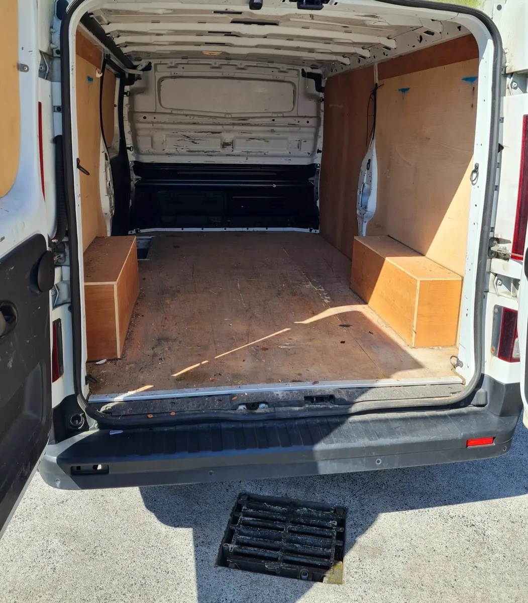Renault Trafic 2018 - Image 4