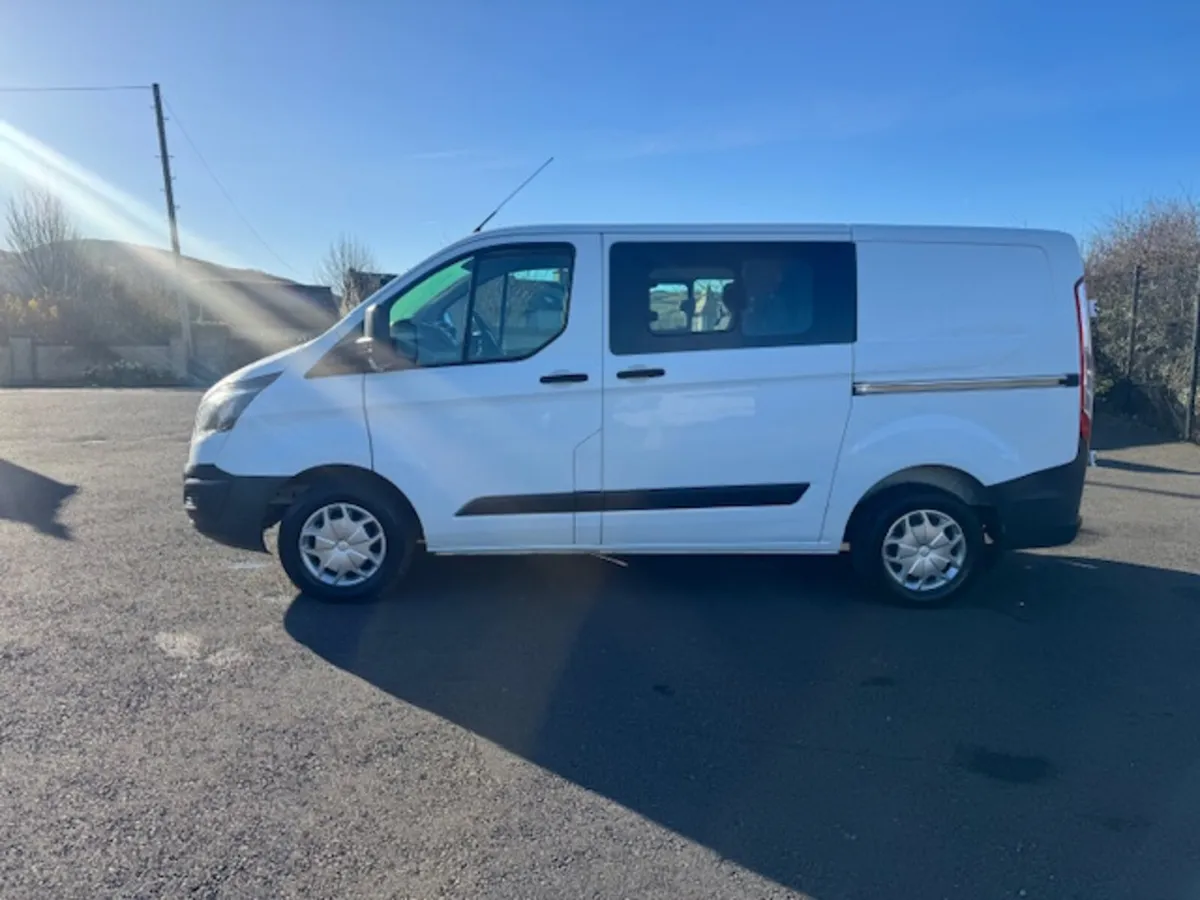 Ford Transit Custom Crew Cab - Image 4