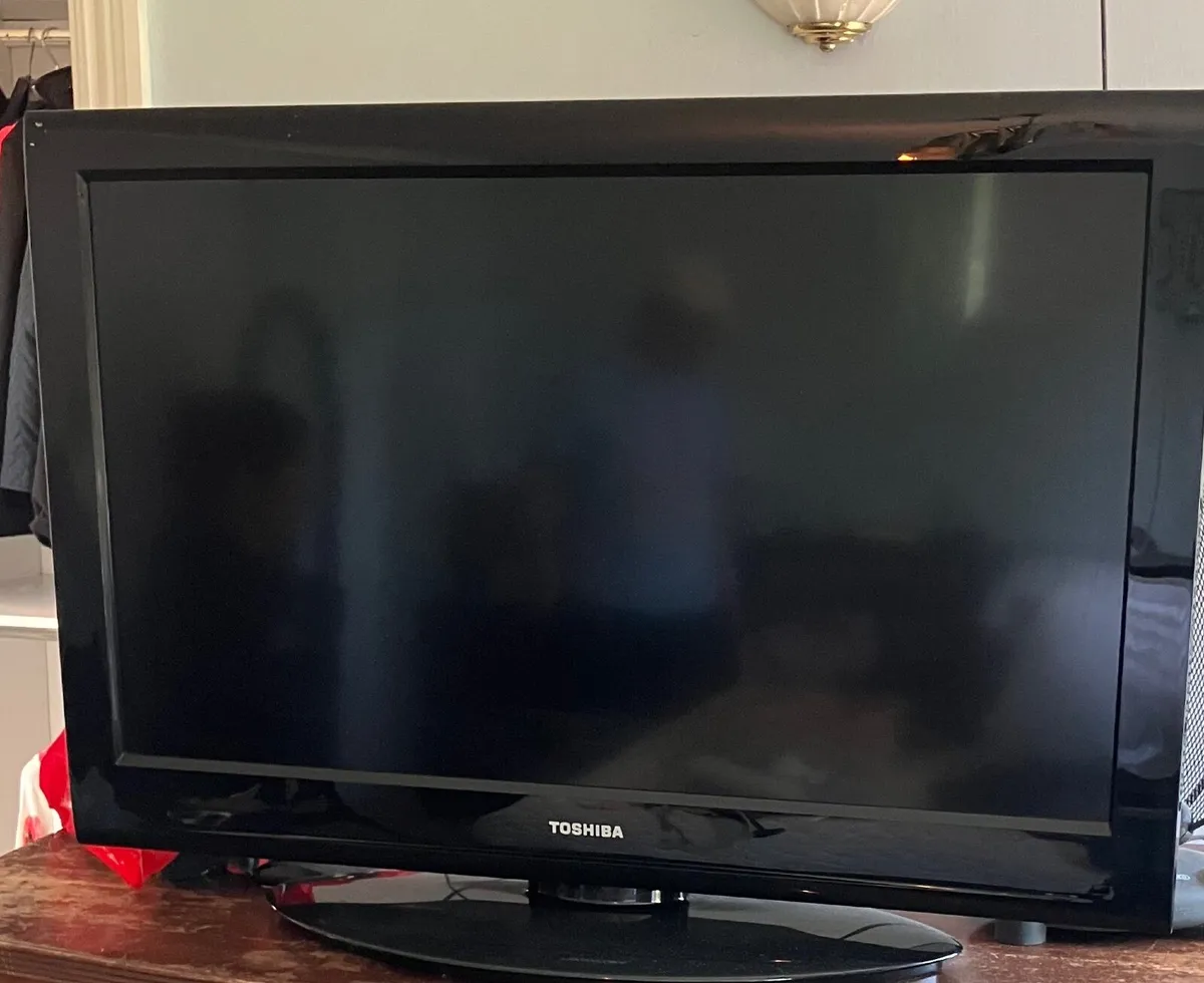 Toshiba Tv - Image 2