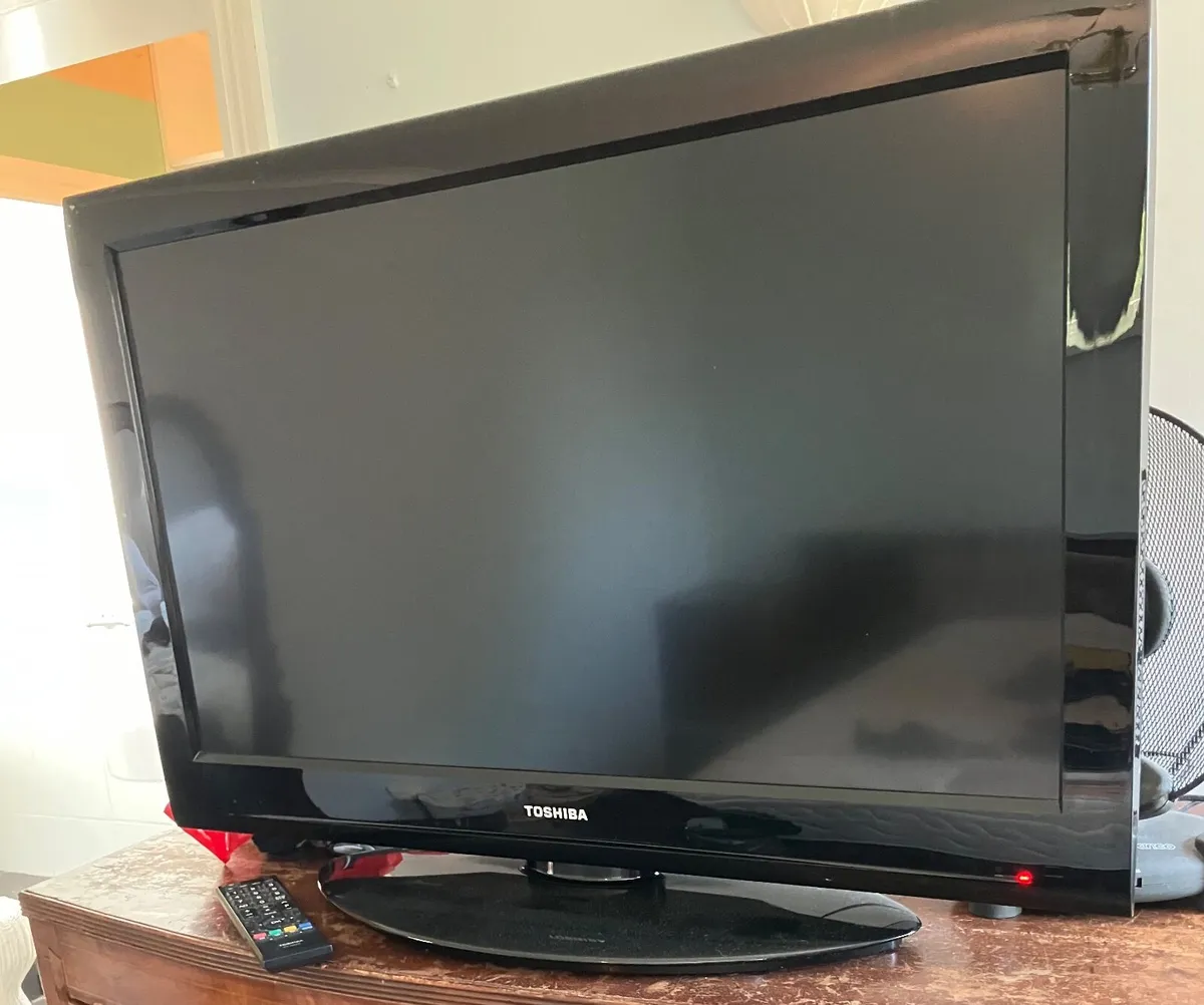 Toshiba Tv - Image 3