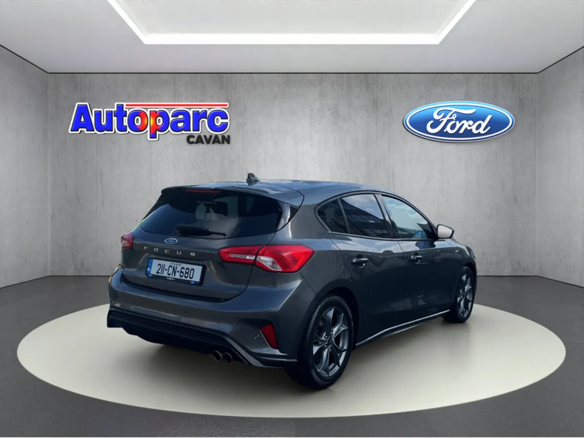 Ford Focus ST-LINE EDITION 5DR 1.5 TD 120 M6 - Image 3