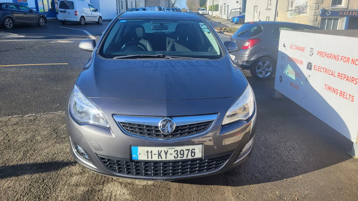 Vauxhall Astra 2011 2.0 diesel - Image 2