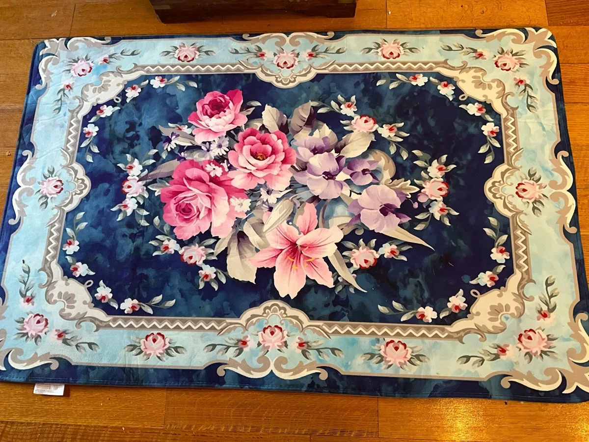 Floral Design Rug - Image 2