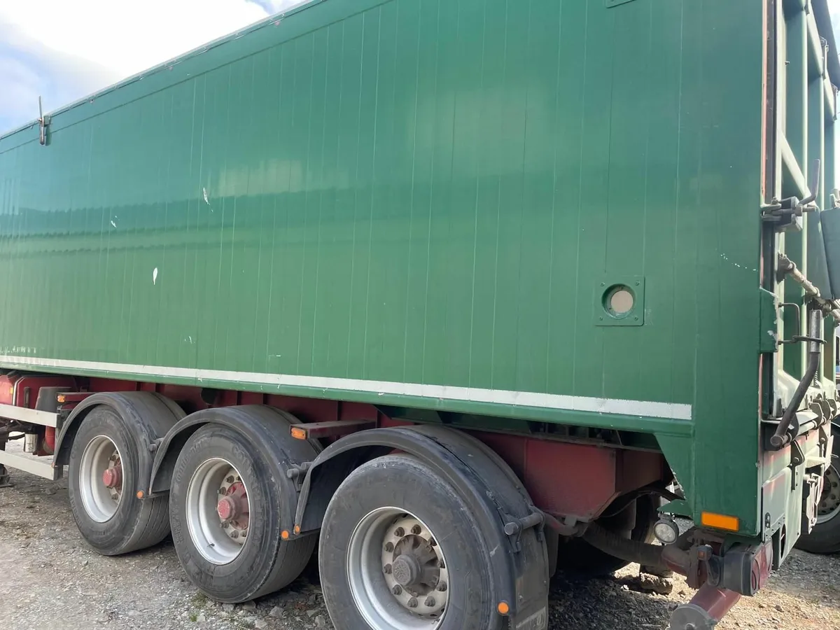 2014 Priden/Dennison Blower Trailer - Image 2